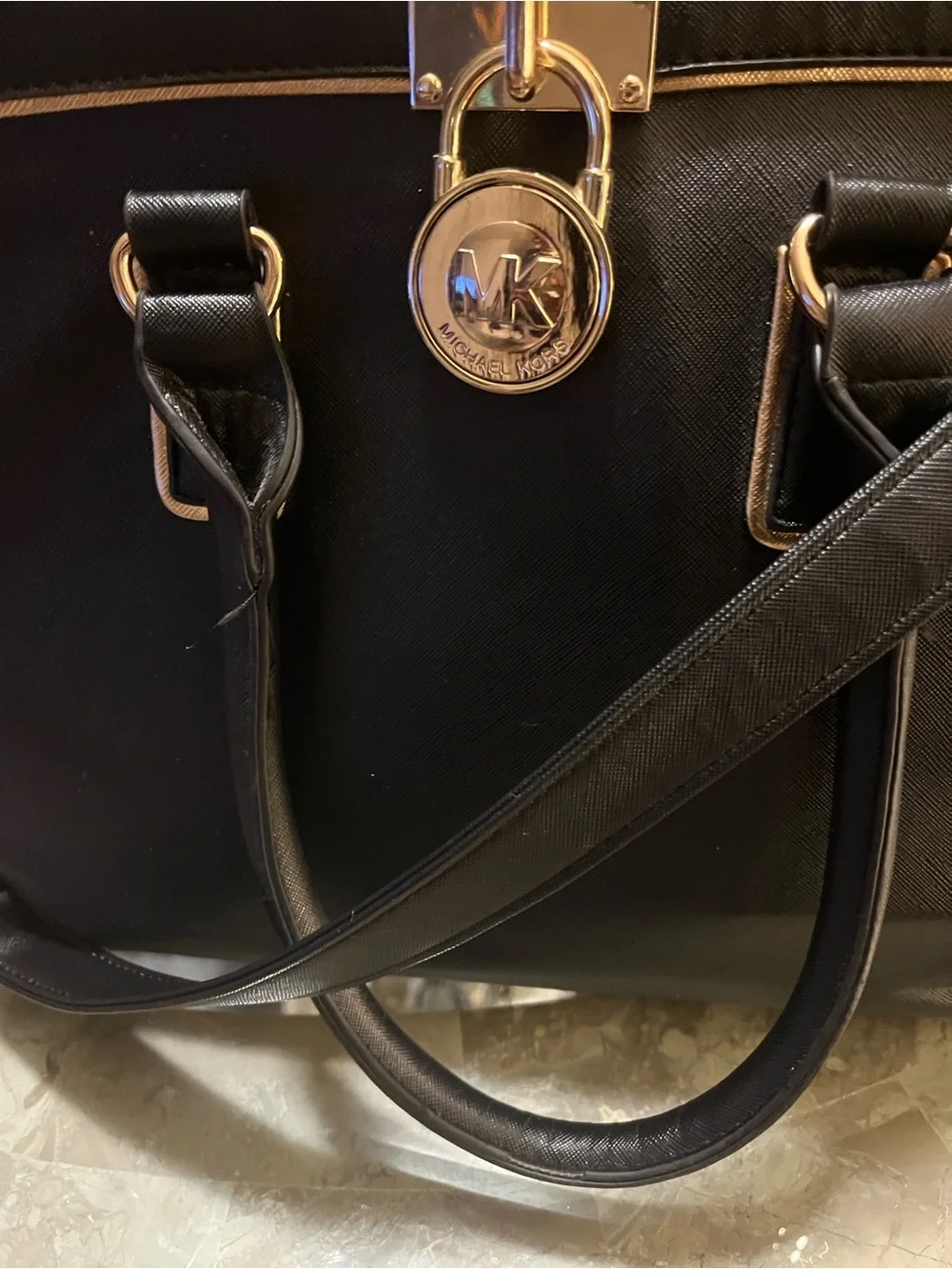 🤩🤩Michael Kors Black Satchel with Gold Trim and Lock